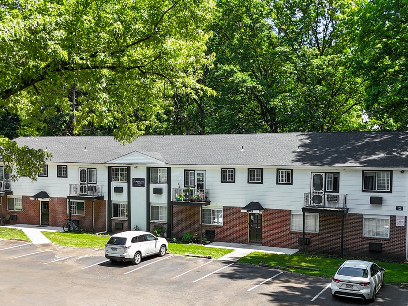 Woodland Manor